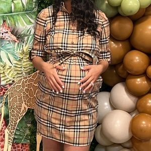 Only worn once for a baby shower. US size 6. Excellent condition